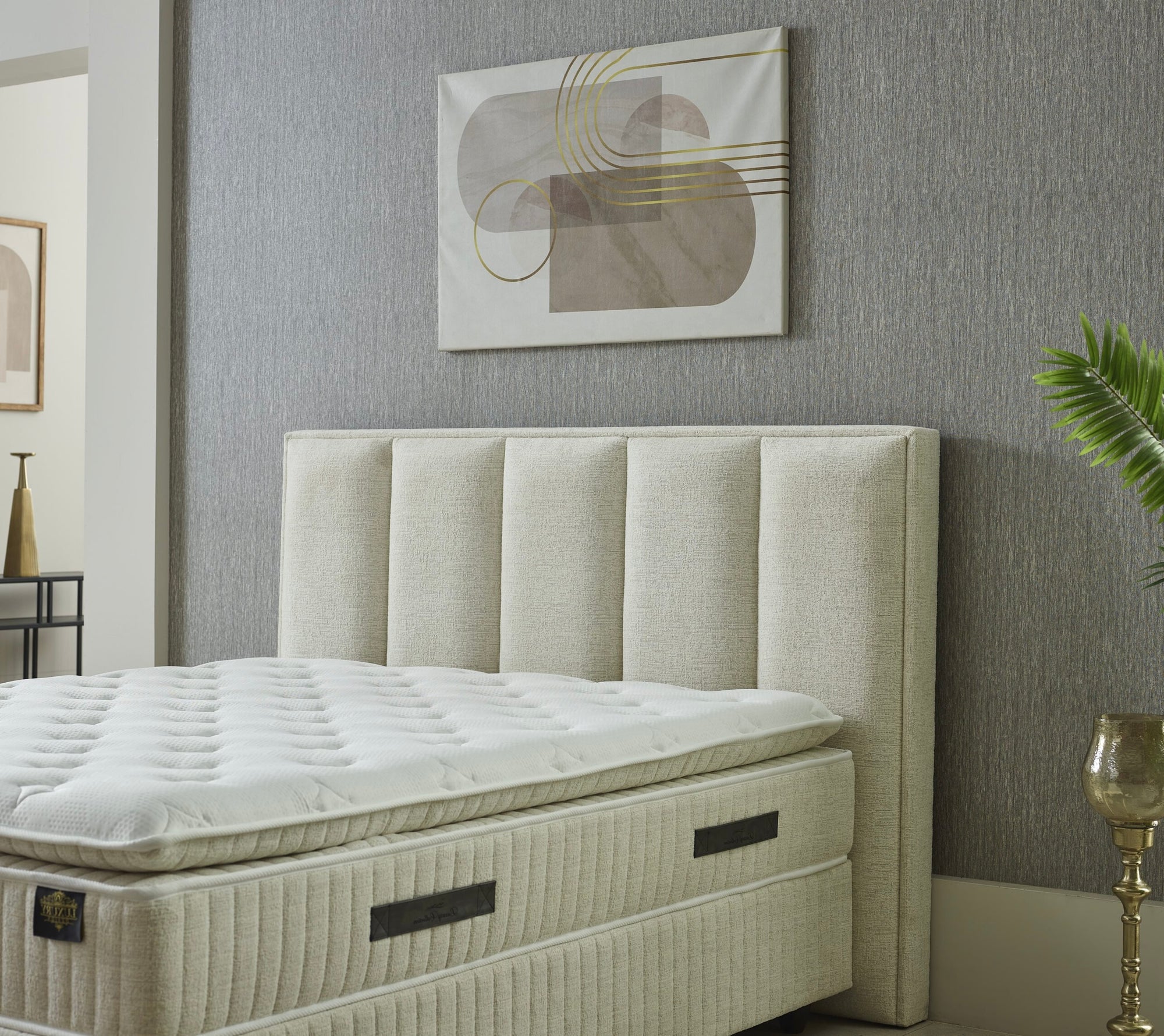 Eden Bed - Cream