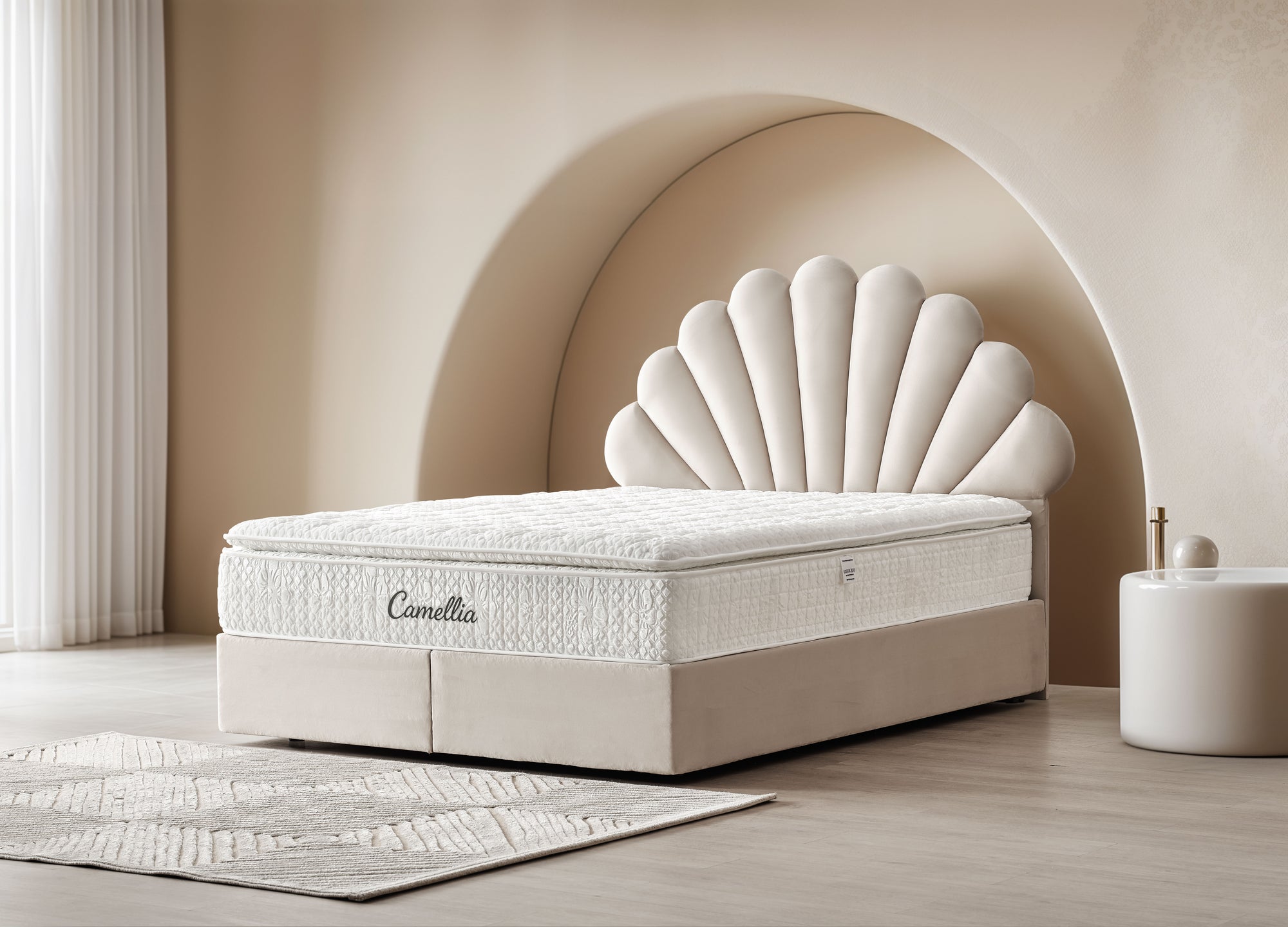Camellia Bed - Crème
