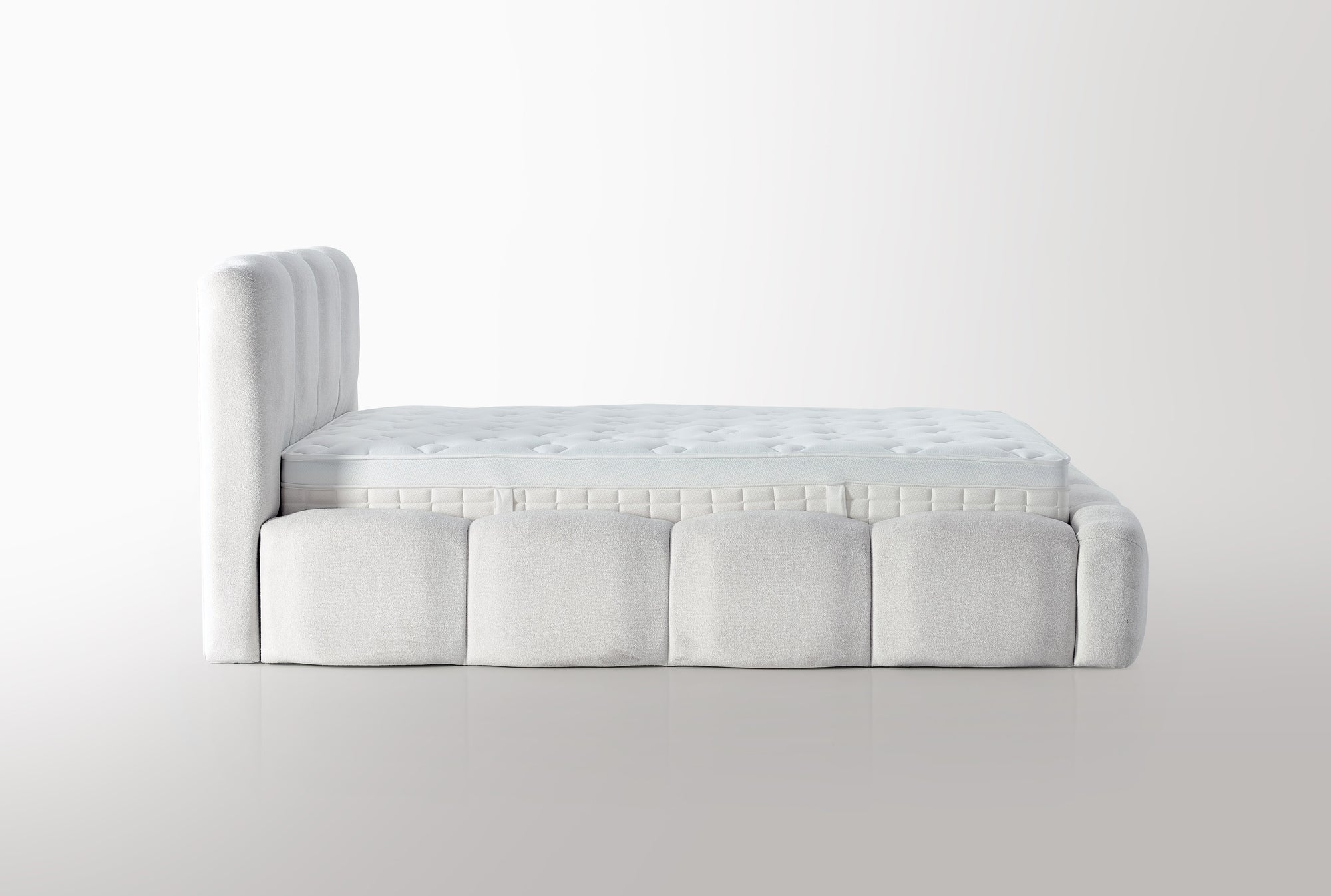 Elenor Bed - Off White Bucle