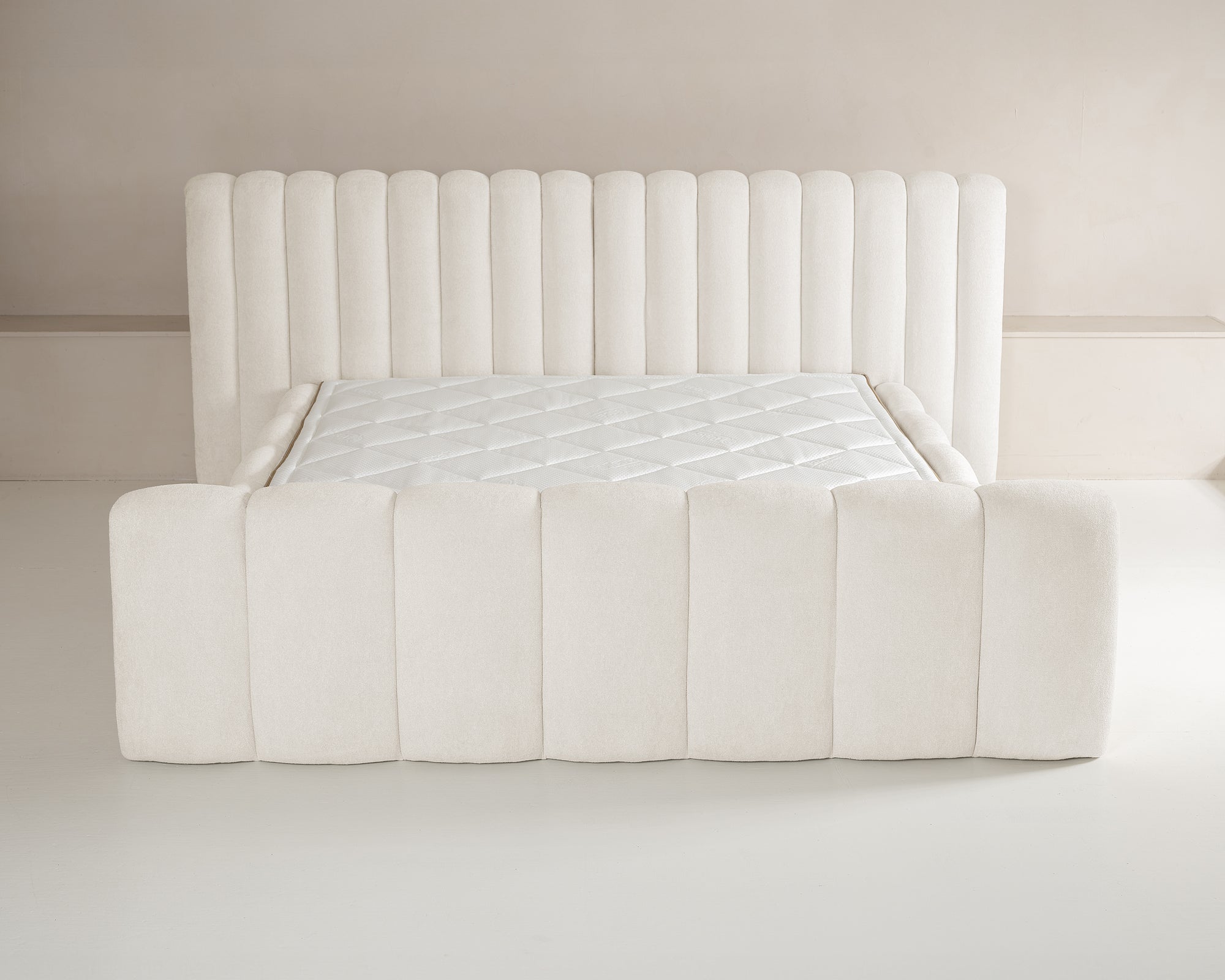 Adore Chique - Off white